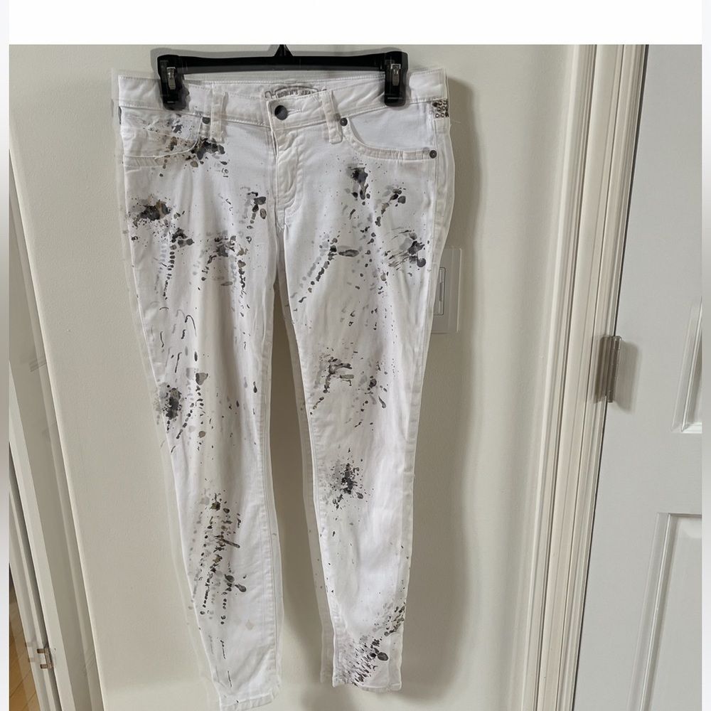 Robin’s Jean Marilyn Low Rise Splattered Studded Straight Leg Jeans 30 - Picture 4 of 16